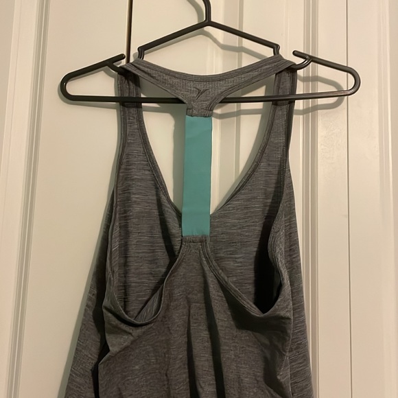Old Navy Active Tank - Medium - Picture 3 of 3